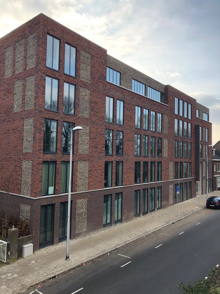 Foto 2 van Spoorlaan 6-34