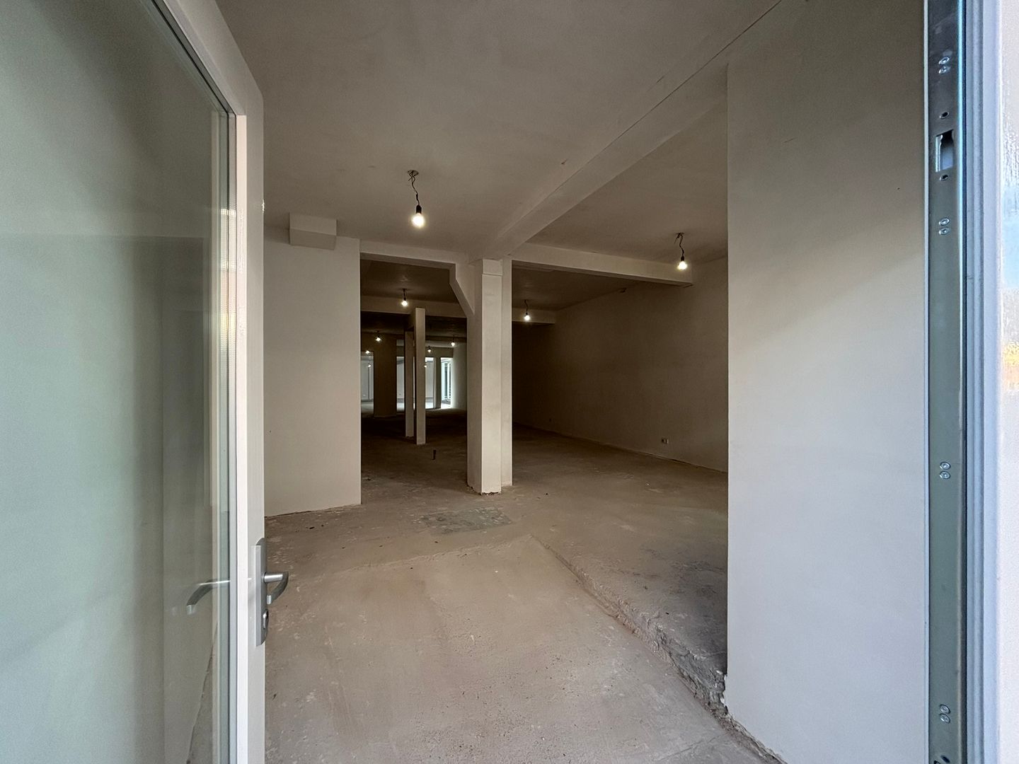 View photo 3 of Nieuweweg 13-d