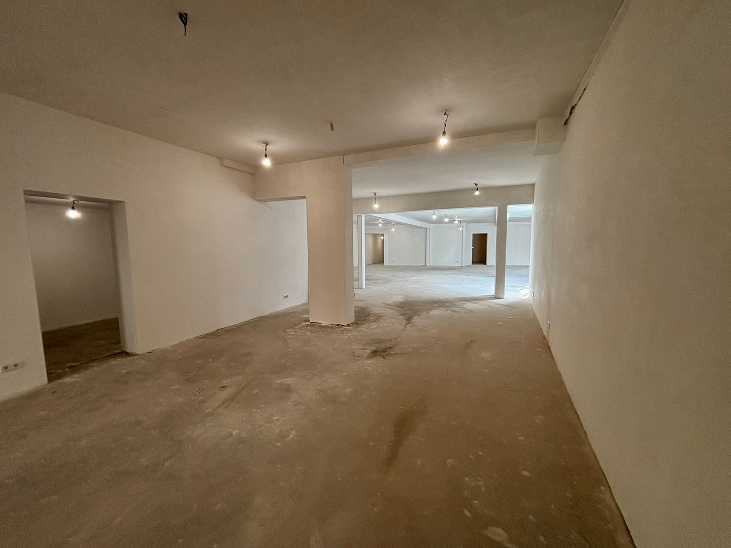 View photo 5 of Nieuweweg 13-d