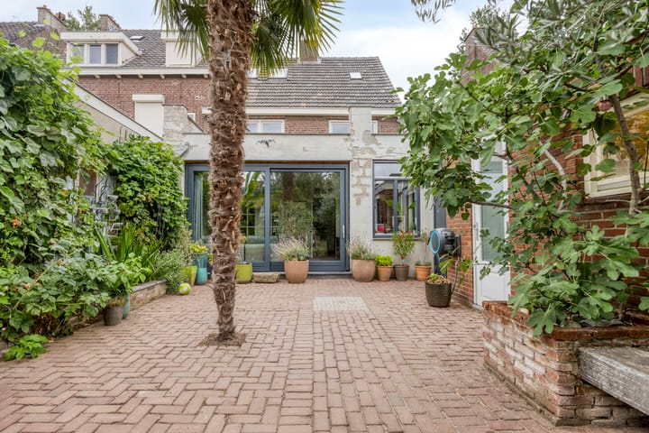 Photo 3 of Julianalaan 39