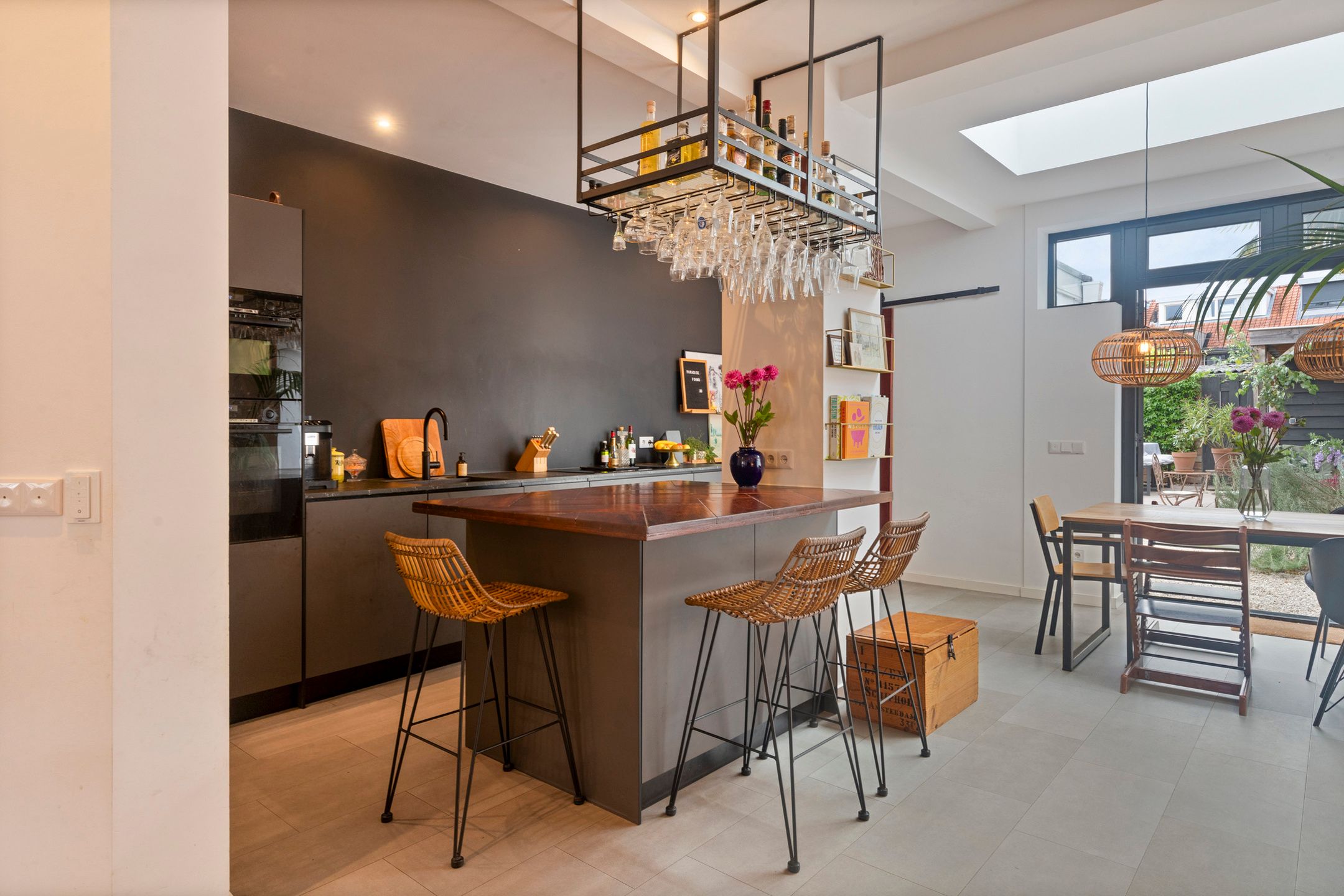 Foto 9 van Dahliastraat 4