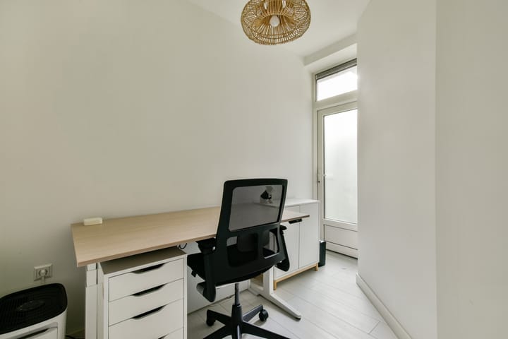 Photo 18 of Willem de Zwijgerlaan 205