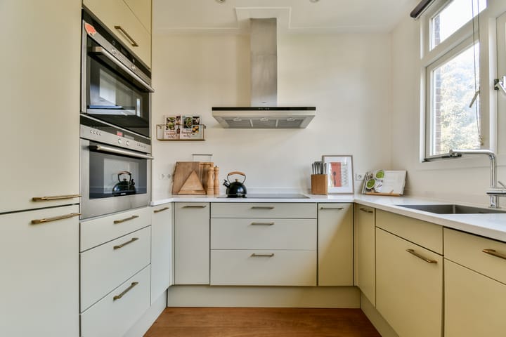 Photo 14 of Orteliusstraat 336-2