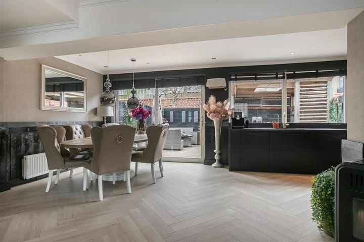 Foto 17 van Van Nijenrodestraat 50