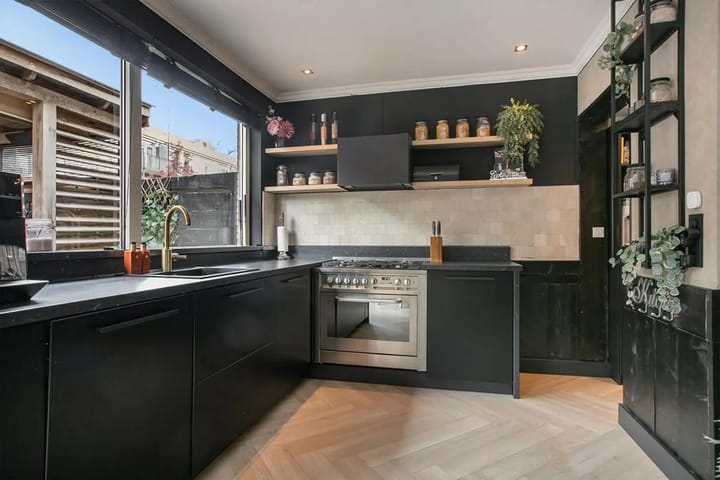 Foto 19 van Van Nijenrodestraat 50