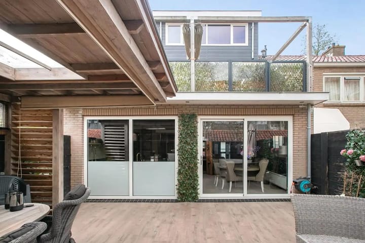 Foto 43 van Van Nijenrodestraat 50