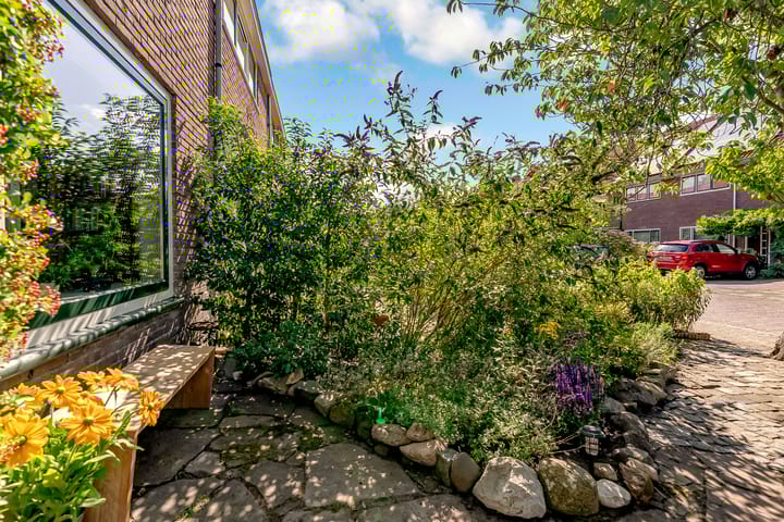 Foto 53 van B. van Rooijenstraat 74