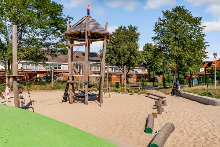 Foto 58 van B. van Rooijenstraat 74