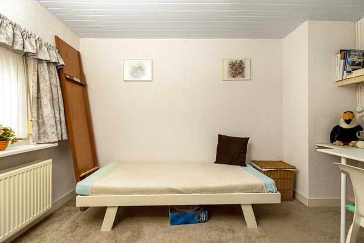 Foto 33 van Kluisstraat 15