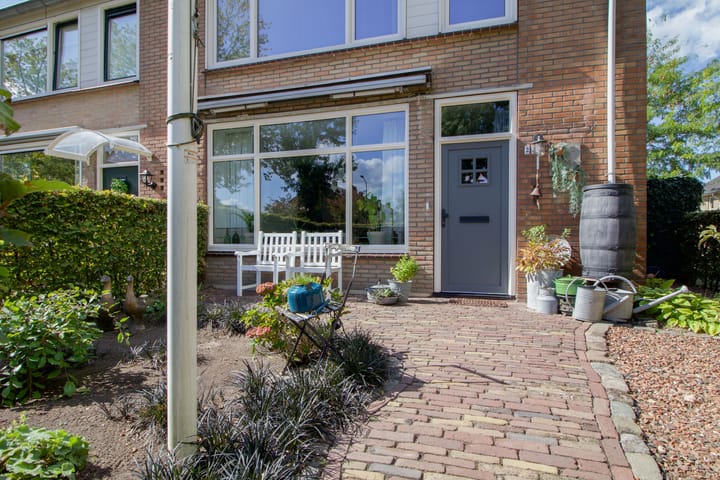 Photo 38 of Zuiderzeelaan 23