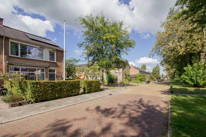 Photo 41 of Zuiderzeelaan 23