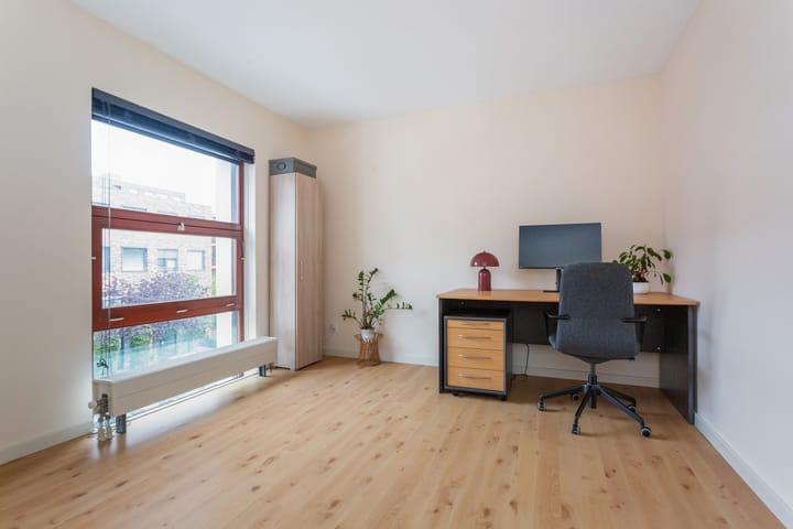 Foto 19 van J.H. van den Broekstraat 50