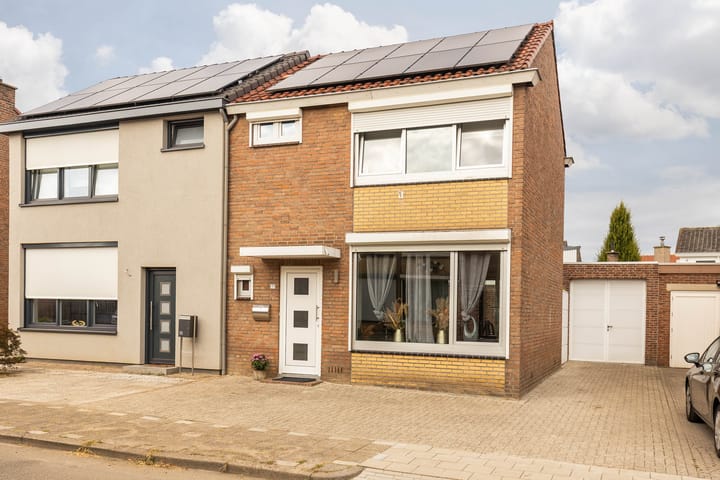 Const Huygensstraat 37