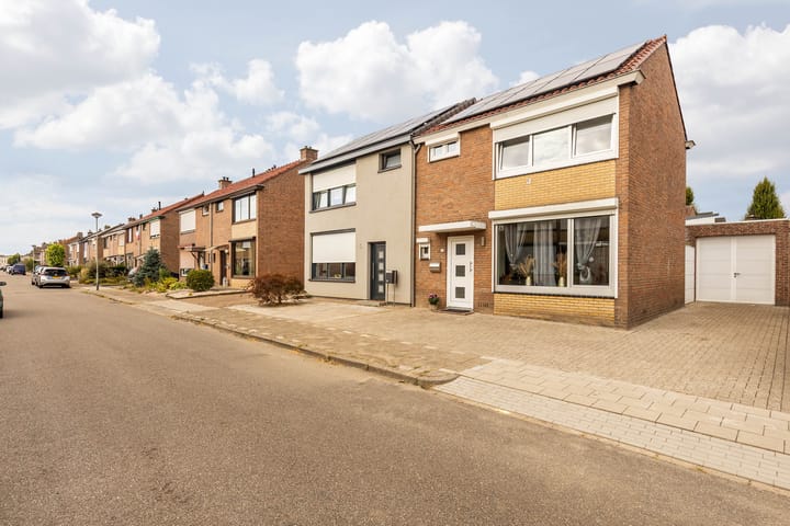 Foto 6 van Const Huygensstraat 37