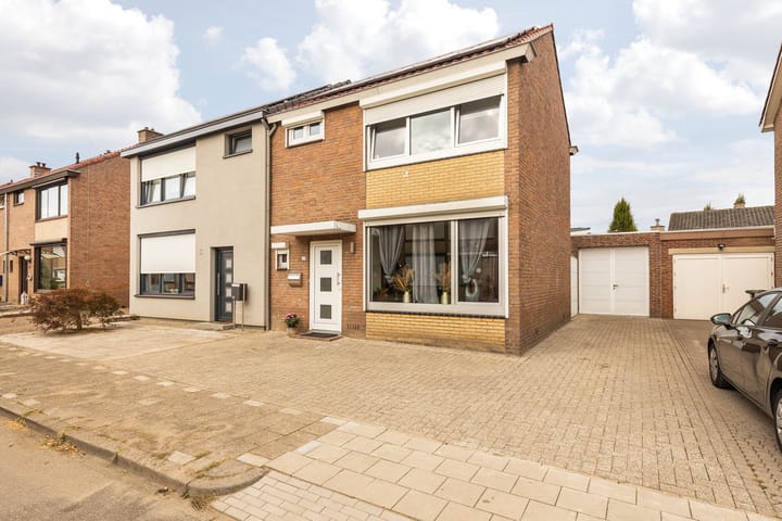 Foto 7 van Const Huygensstraat 37