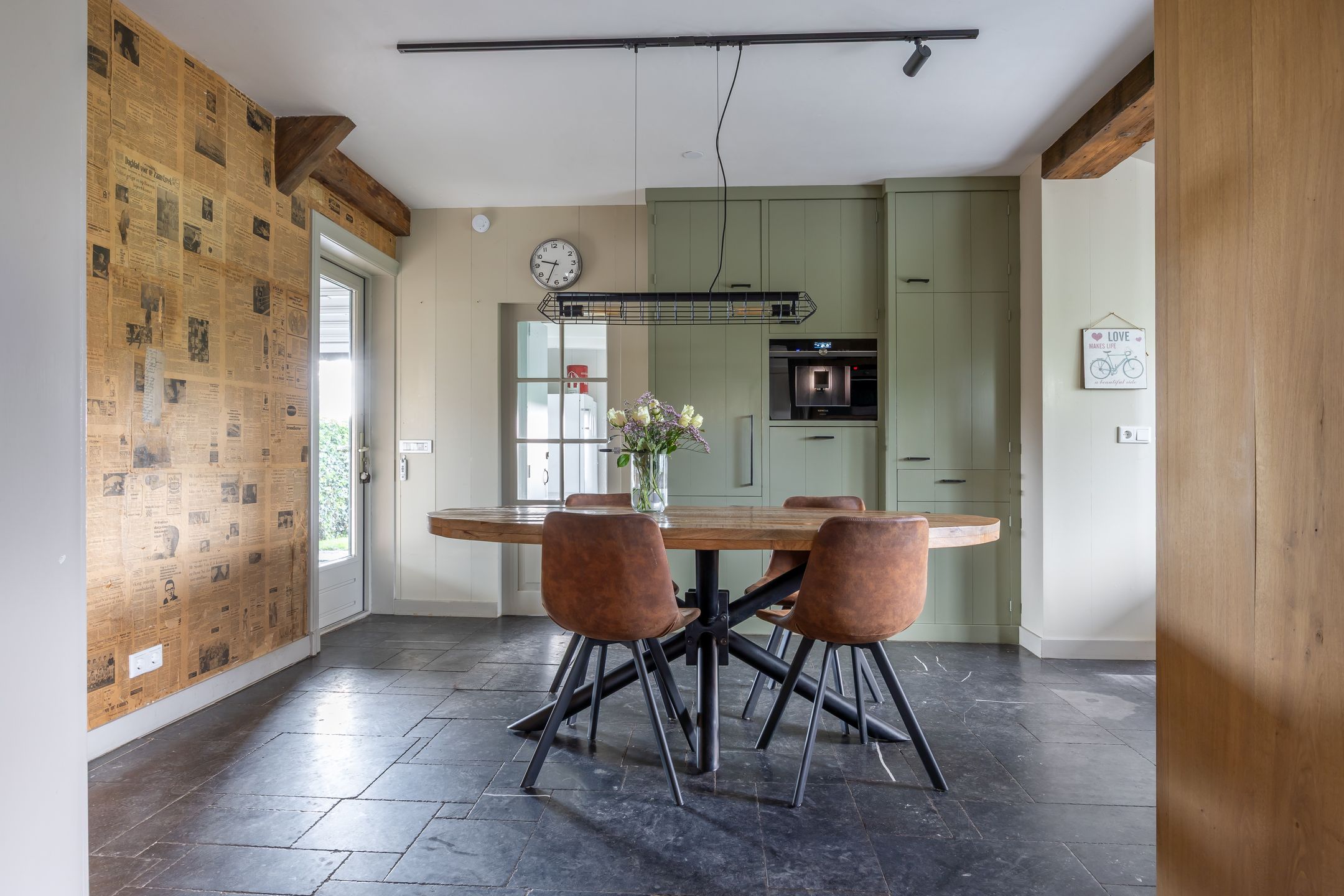 Photo 15 of Dorpsstraat 107