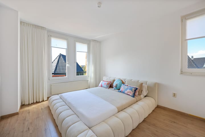 Photo 23 of J M van der Meystraat 56