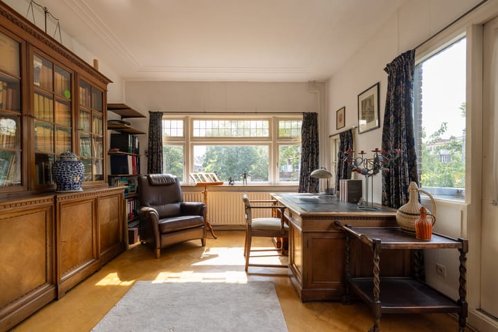 Foto 3 van Adriaen van der Doeslaan 10