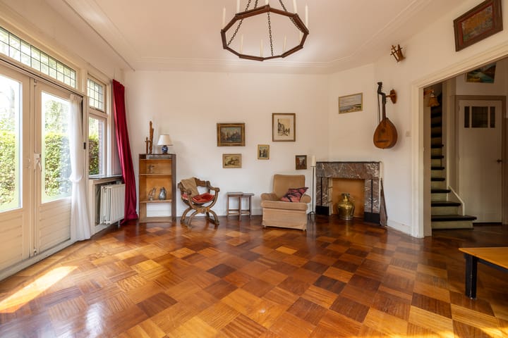 Foto 9 van Adriaen van der Doeslaan 10