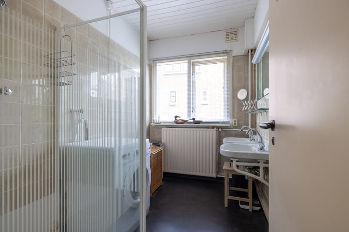 Foto 23 van Adriaen van der Doeslaan 10