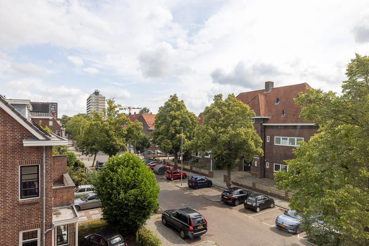 Foto 30 van Adriaen van der Doeslaan 10