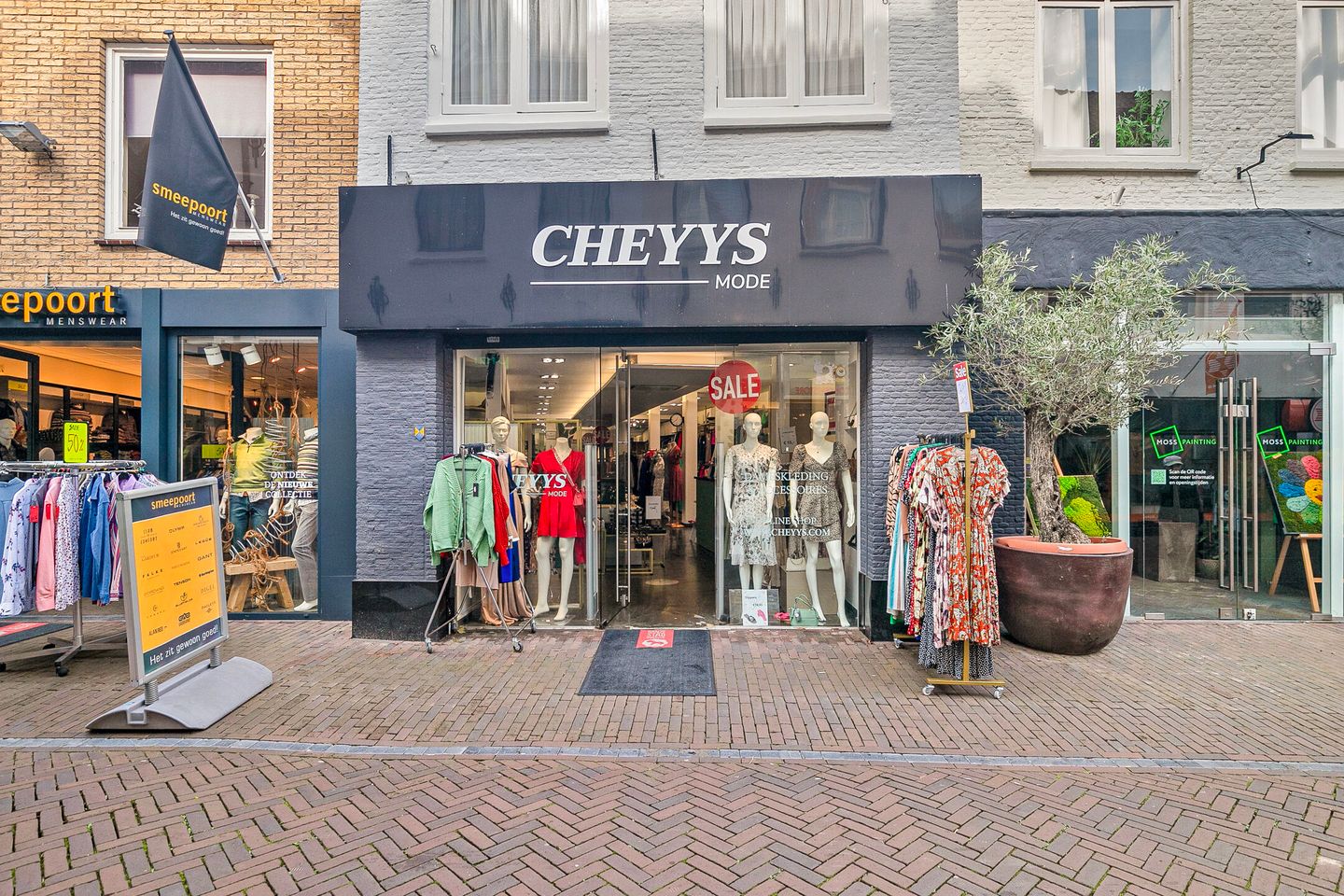 View photo 2 of Donkerstraat 21
