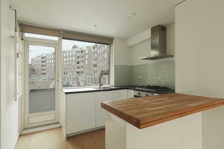 Foto 11 van Pannekoekstraat 64-A