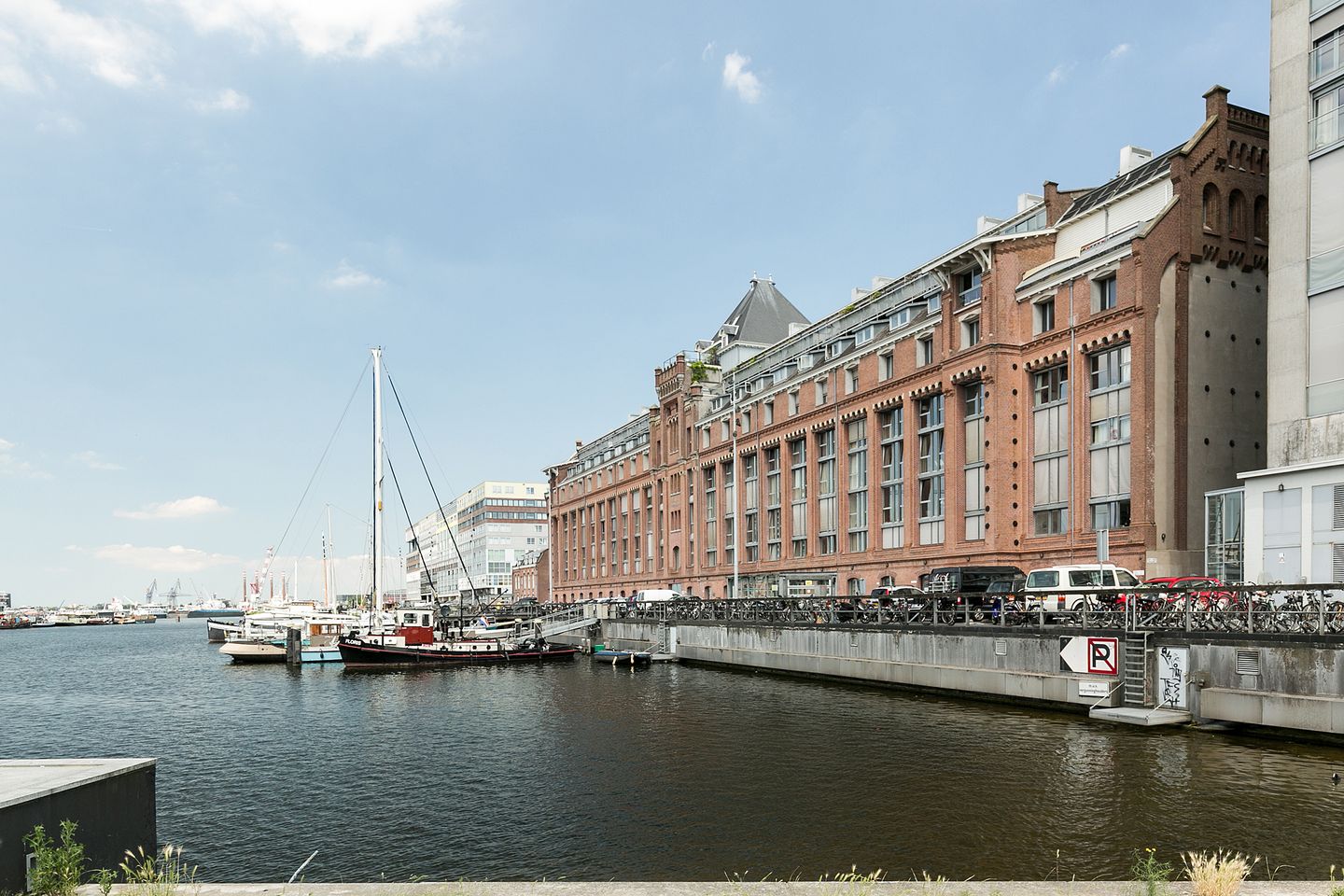 Foto 1 van Silodam 129-A