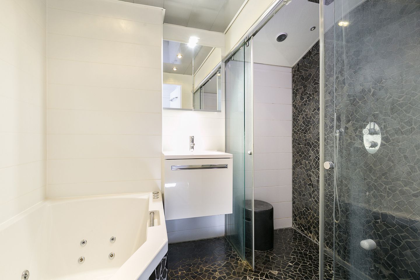 Foto 19 van Silodam 129-A