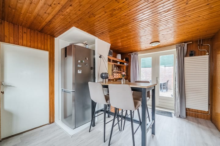 Photo 11 of Kroonstraat 30