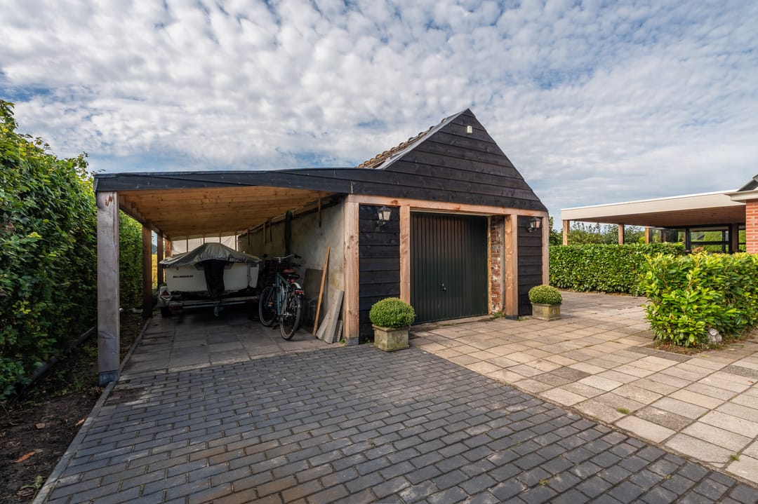 Photo 11 of Sportweg 10