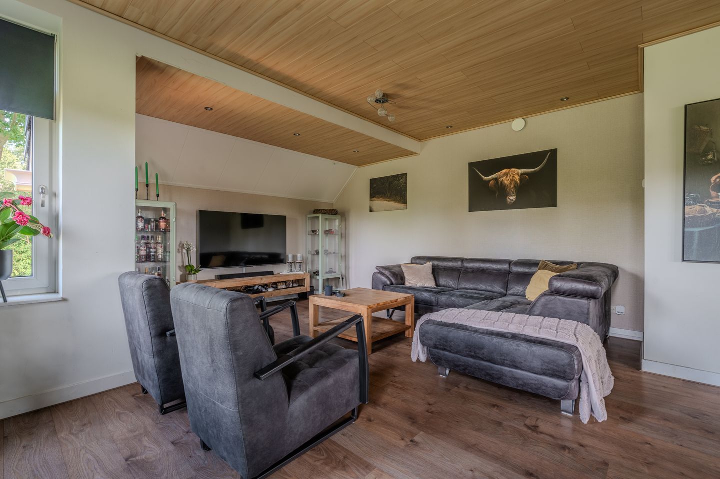 Photo 34 of Sportweg 10