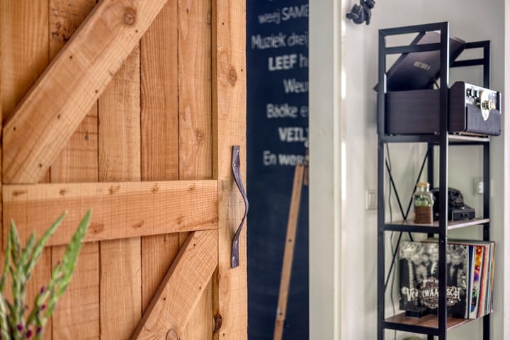 Foto 27 van Burg van Leentstraat 54