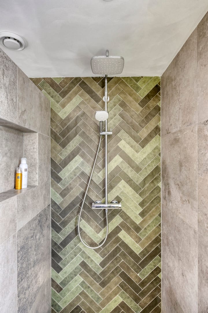 Foto 36 van Burg van Leentstraat 54