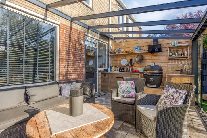 Foto 44 van Burg van Leentstraat 54