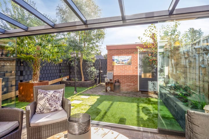 Foto 45 van Burg van Leentstraat 54