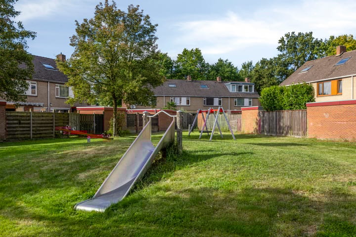 Foto 48 van Burg van Leentstraat 54