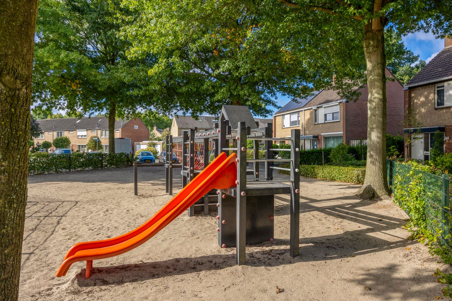 Photo 49 of Burg van Leentstraat 54