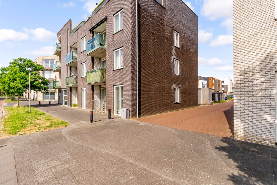 Foto 32 van Denemarkenstraat 84