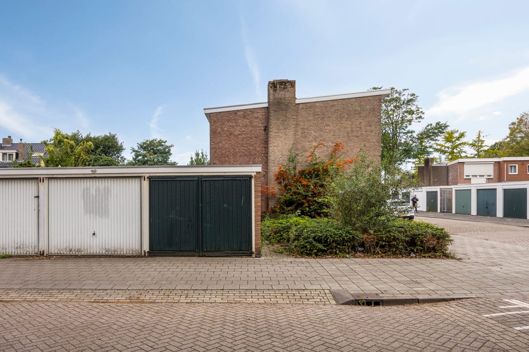 Photo 38 of Le Bourgetstraat 2