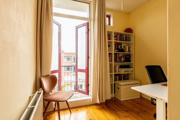 Photo 6 of Willem Buytewechstraat 206-A03