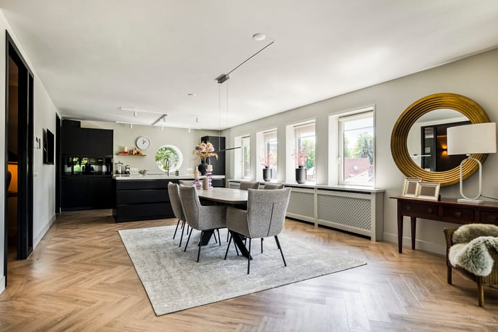 Photo 8 of Amphion 102