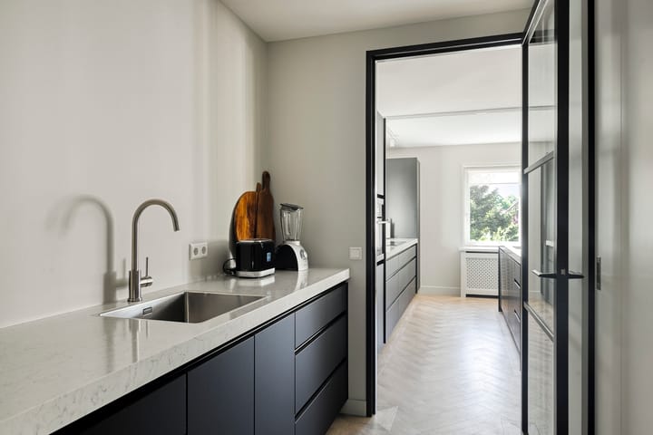 Photo 16 of Amphion 102