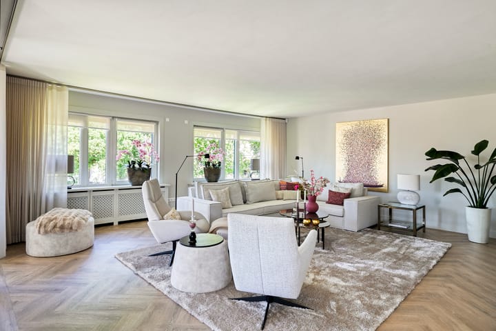 Photo 20 of Amphion 102