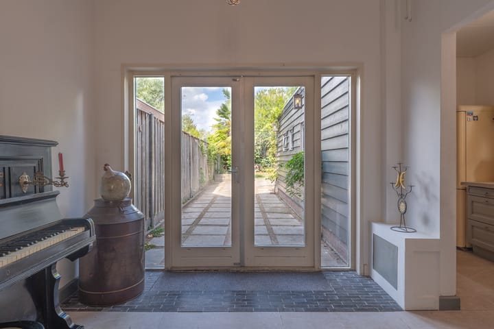 Foto 31 van Damstraat 15