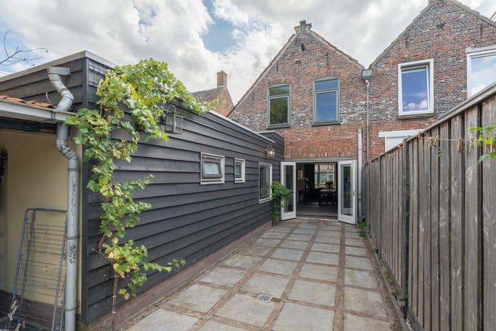 Foto 34 van Damstraat 15