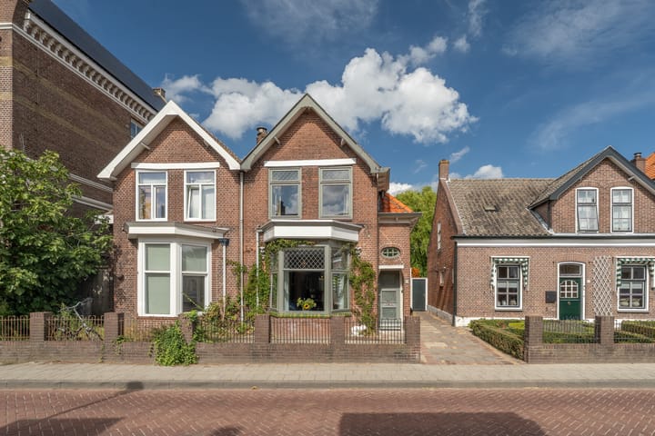 Foto 49 van Damstraat 15