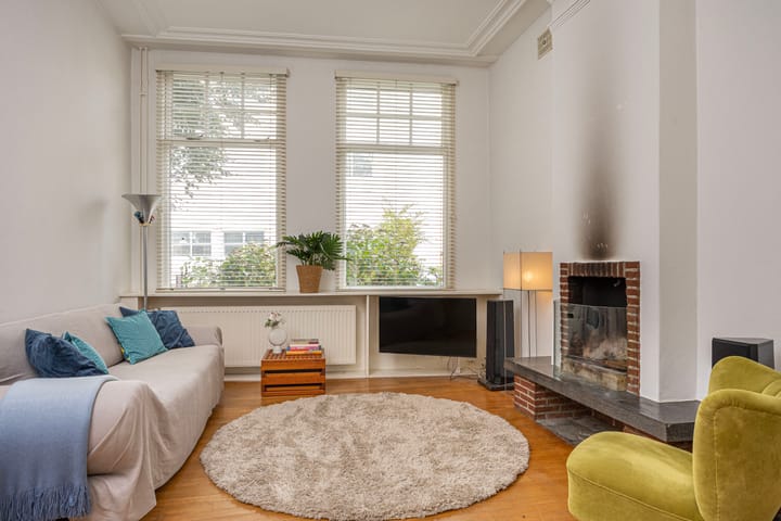 Photo 2 of Emmastraat 55