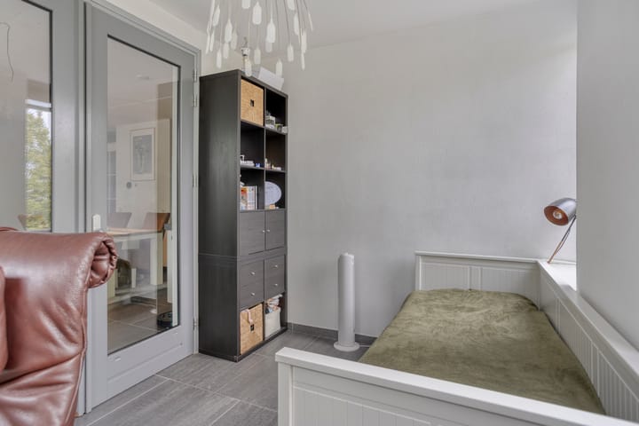 Foto 16 van Professor Regoutstraat 72