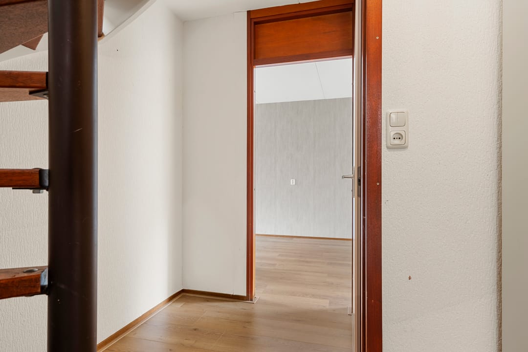 Photo 11 of Boterbloem 49